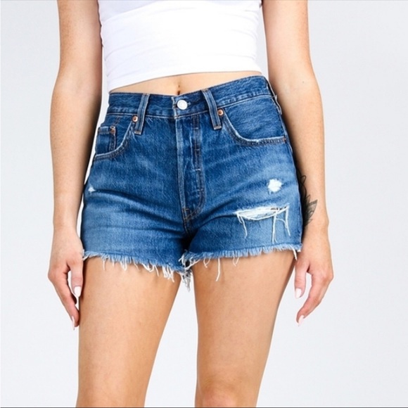 Levi’s  501  High Rise Cutoff denim short button fly Size 26 NWT - Picture 2 of 16